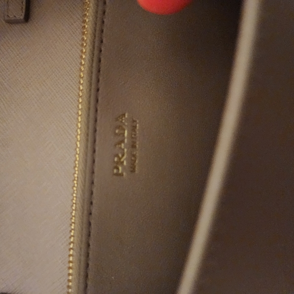 ‼️SOLD‼️Prada Crossbody Bag - Picture 9 of 10